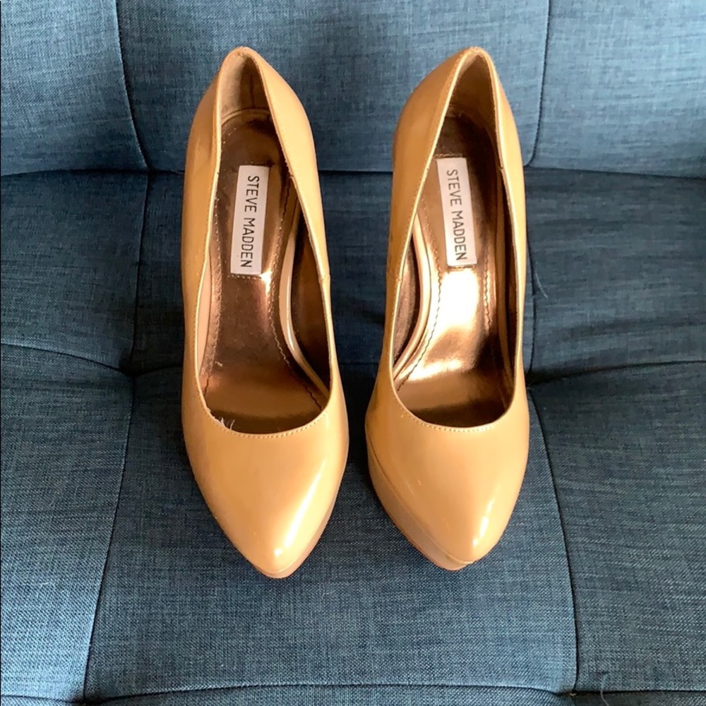 Steve Madden stiletto beige